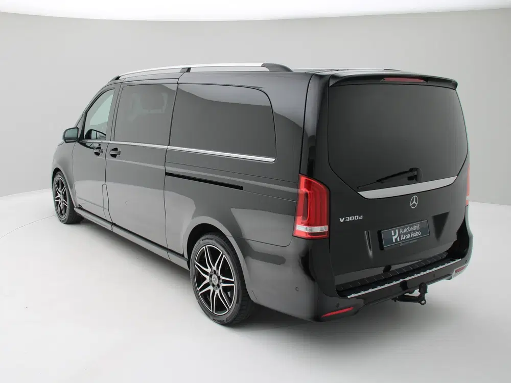 Mercedes-Benz V-Klasse 300d Extra Lang DC AMG Memory uit 2020, foto 3