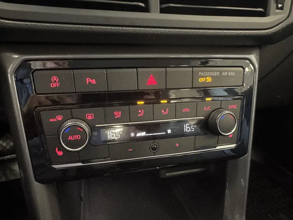 Volkswagen T-Cross 1.0 TSI Style Business R uit 2019, foto 14