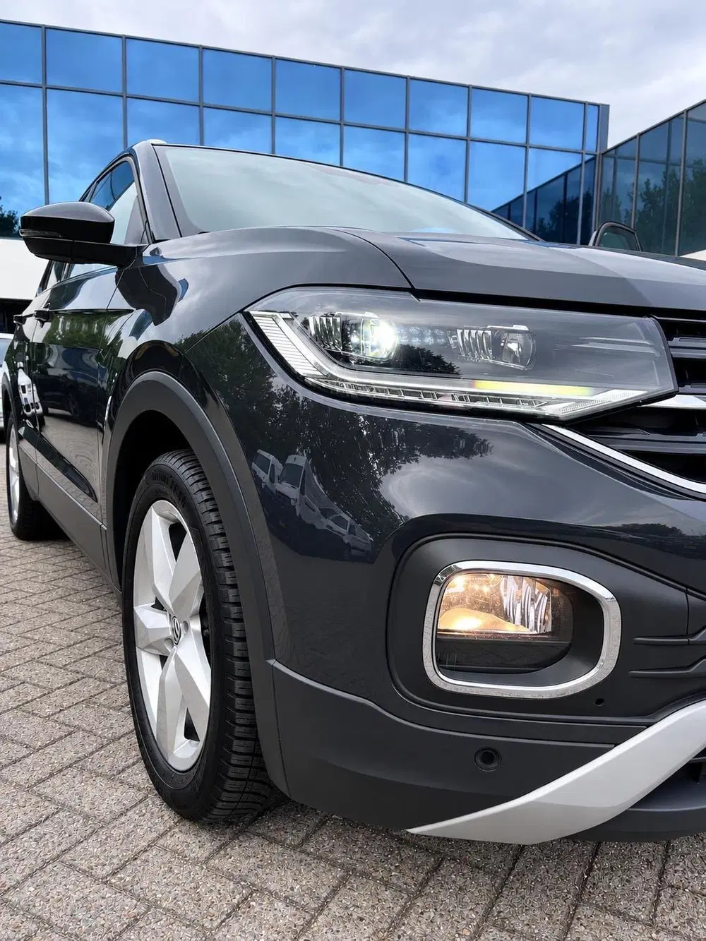 Volkswagen T-Cross 1.0 TSI Style Business R uit 2019, foto 6