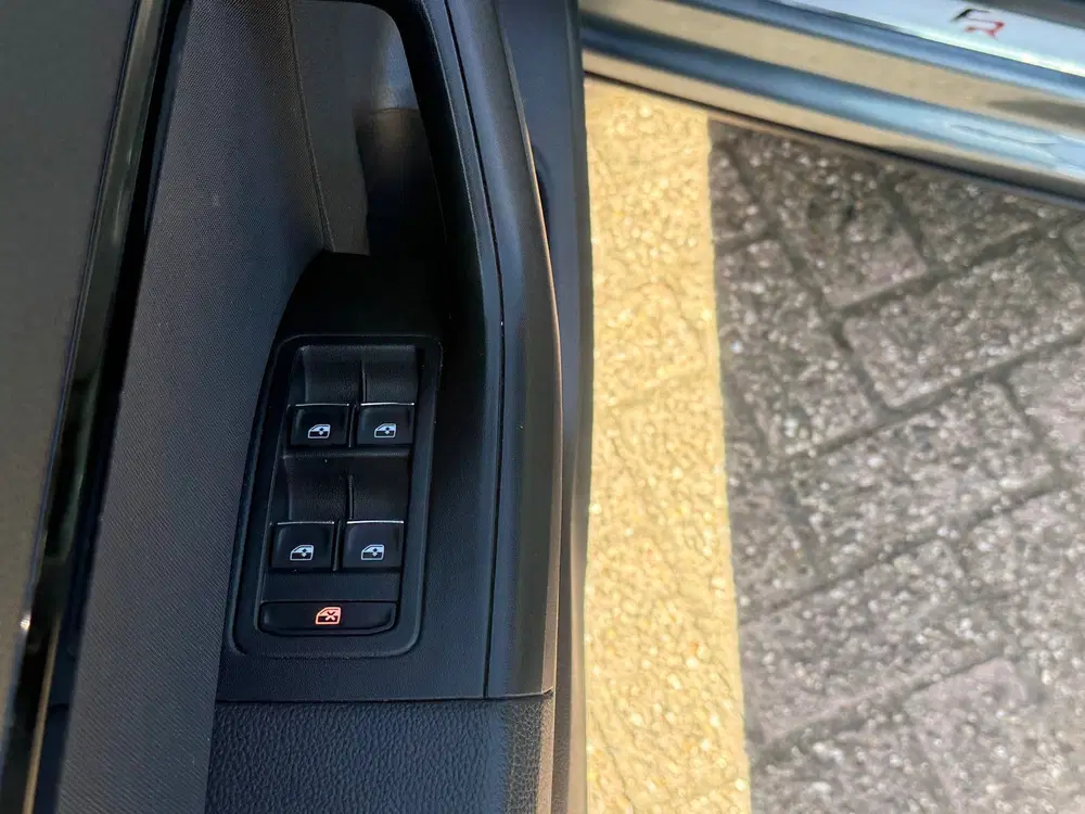 SEAT Ateca 1.5 TSI FR Automat uit 2020, foto 14