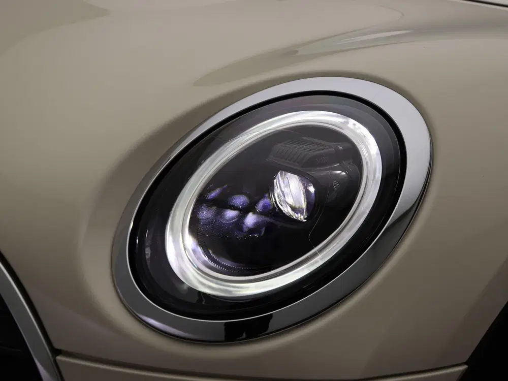 Mini Clubman One Business Edition + Classic + Sportstoe uit 2022, foto 15