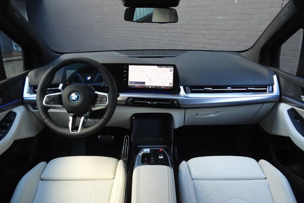 BMW 2-serie Active Tourer 225e xDrive M Sport Automaat uit 2026, foto 3