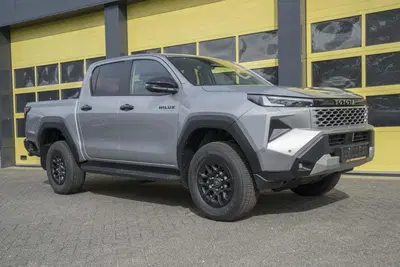 Toyota Hilux 2.8 D-4D MHEV Double Cab Auto 4WD Comfort uit 2026