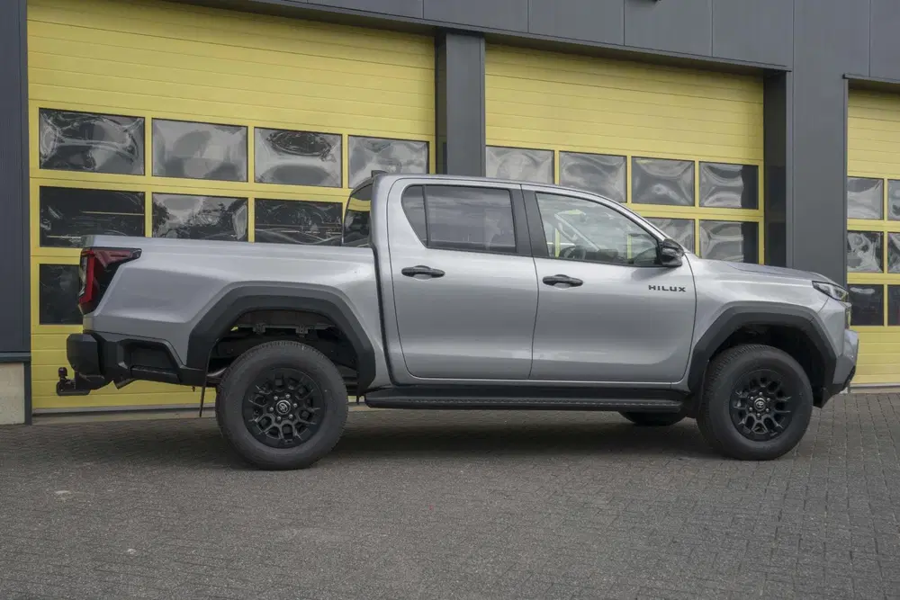 Toyota Hilux 2.8 D-4D MHEV Double Cab Auto 4WD Comfort uit 2026, foto 3