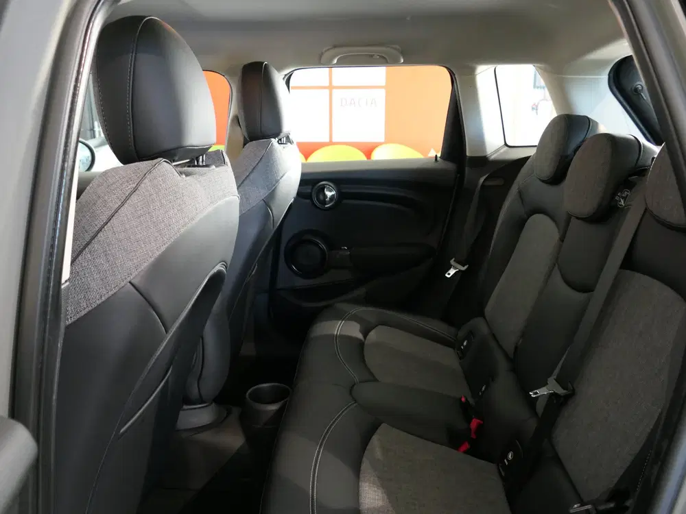 Mini Cooper 1.5 Cooper *Dealer onderhouden * uit 2019, foto 7