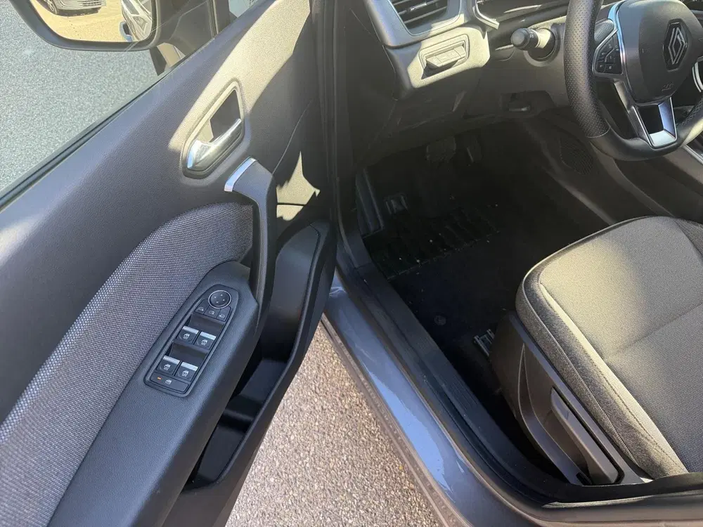 Renault Captur 1.6 E-Tech full hybrid 145 techno uit 2025, foto 11