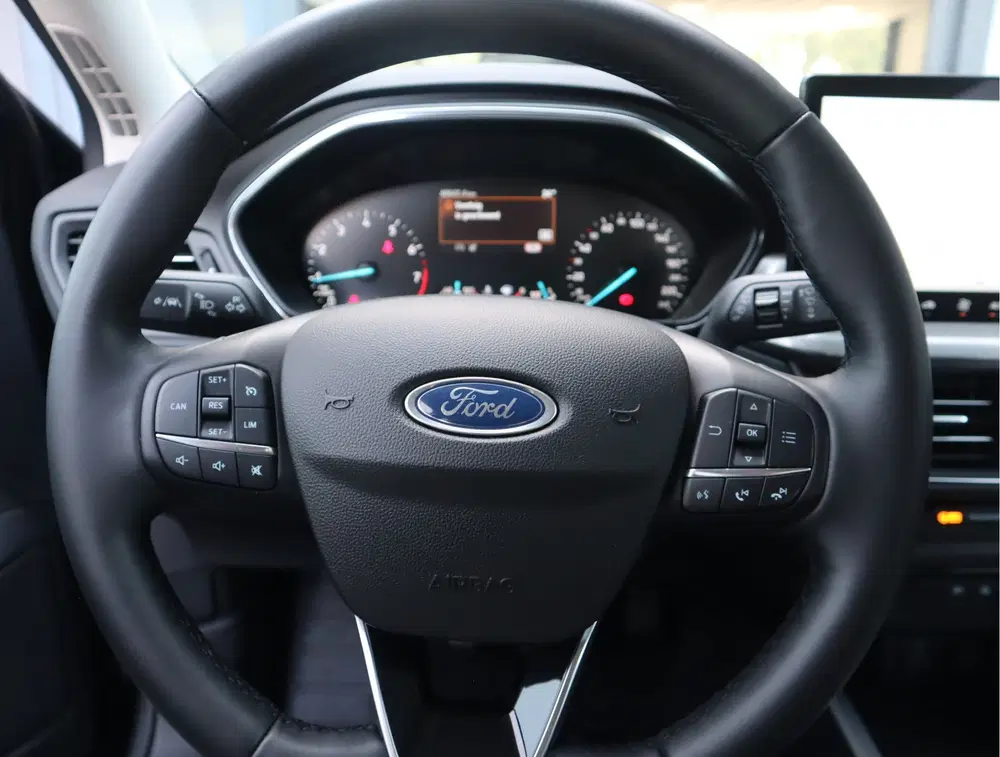 Ford Focus 1.0 EcoBoost Hybrid Titanium Navi uit 2024, foto 11