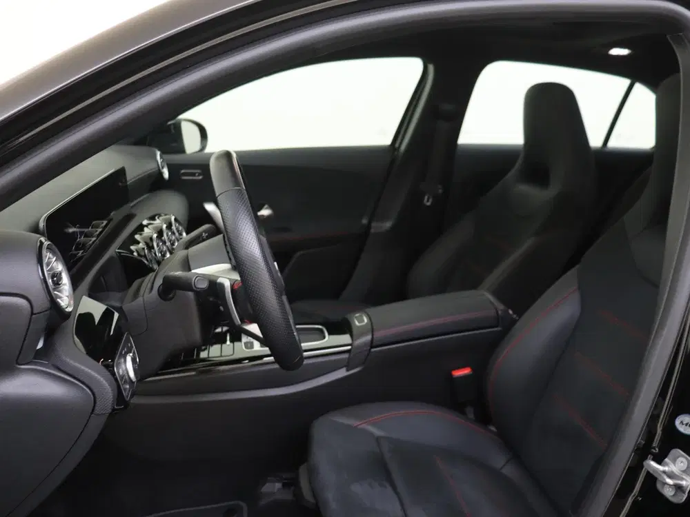 Mercedes-Benz A-Klasse 180 AMG Line uit 2024, foto 15