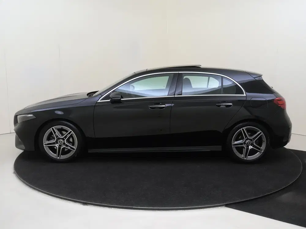 Mercedes-Benz A-Klasse 180 AMG Line uit 2024, foto 8