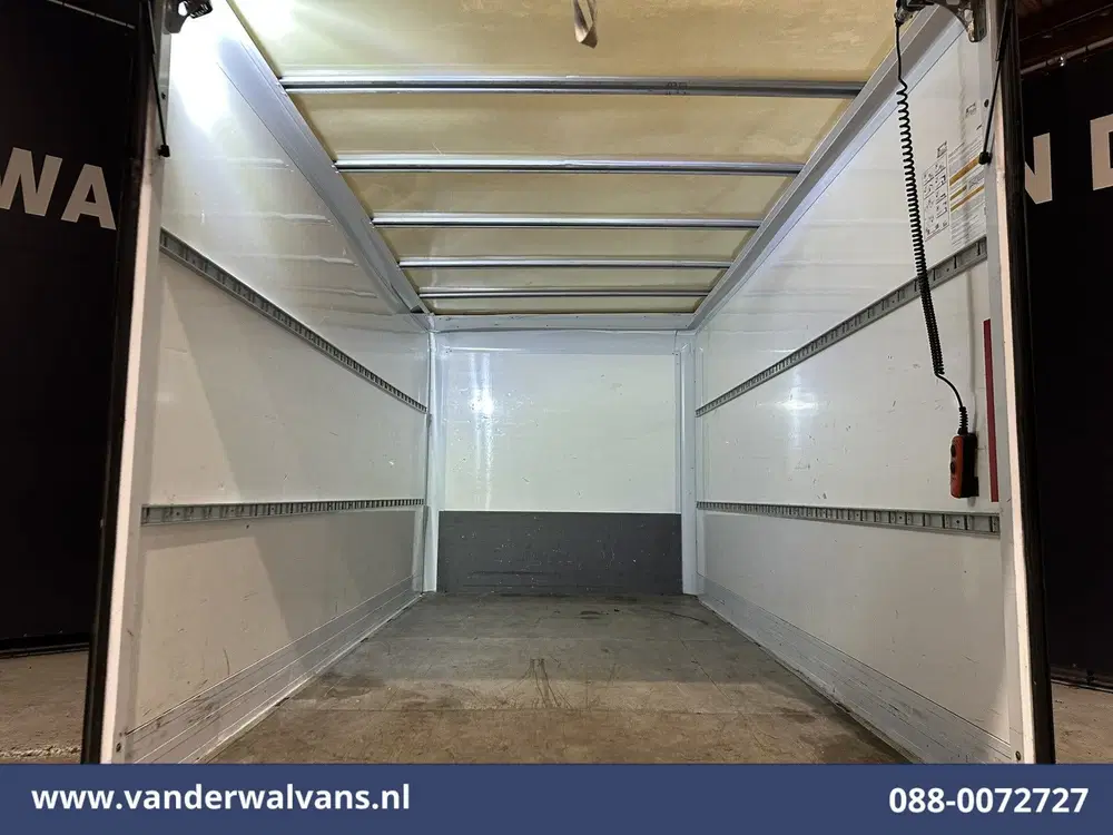 Peugeot Boxer 2.2 BlueHDi 141pk Bakwagen 436cm Lang Laad uit 2022, foto 11