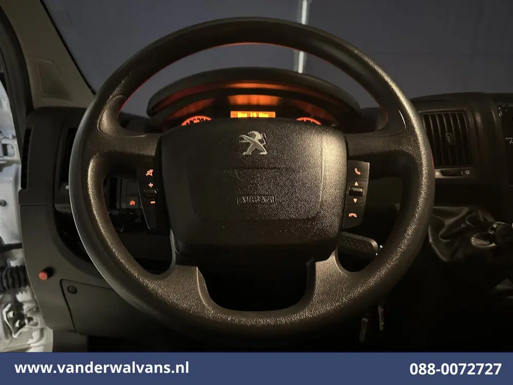 Peugeot Boxer 2.2 BlueHDi 141pk Bakwagen 436cm Lang Laad uit 2022, foto 15