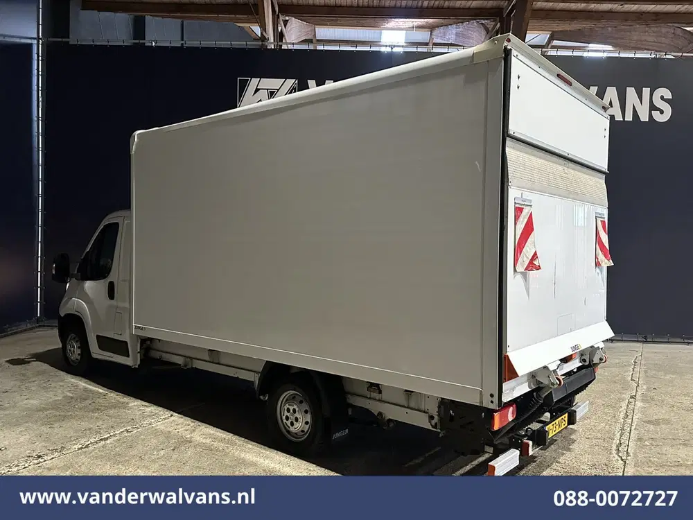Peugeot Boxer 2.2 BlueHDi 141pk Bakwagen 436cm Lang Laad uit 2022, foto 9
