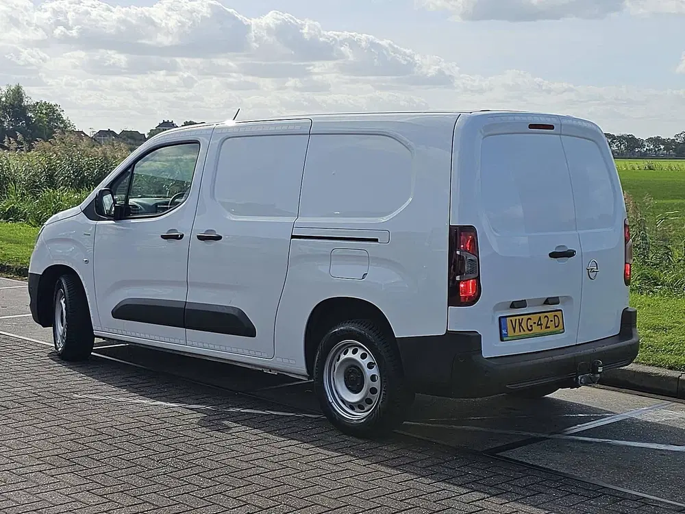 Opel Combo 1.5 L2 2xZjdeur NAP Airco Trekhaak 1e Eige uit 2021, foto 6