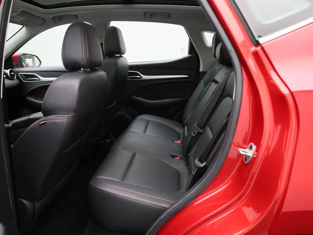 MG ZS Long Range Luxury 70 kWh uit 2023, foto 10