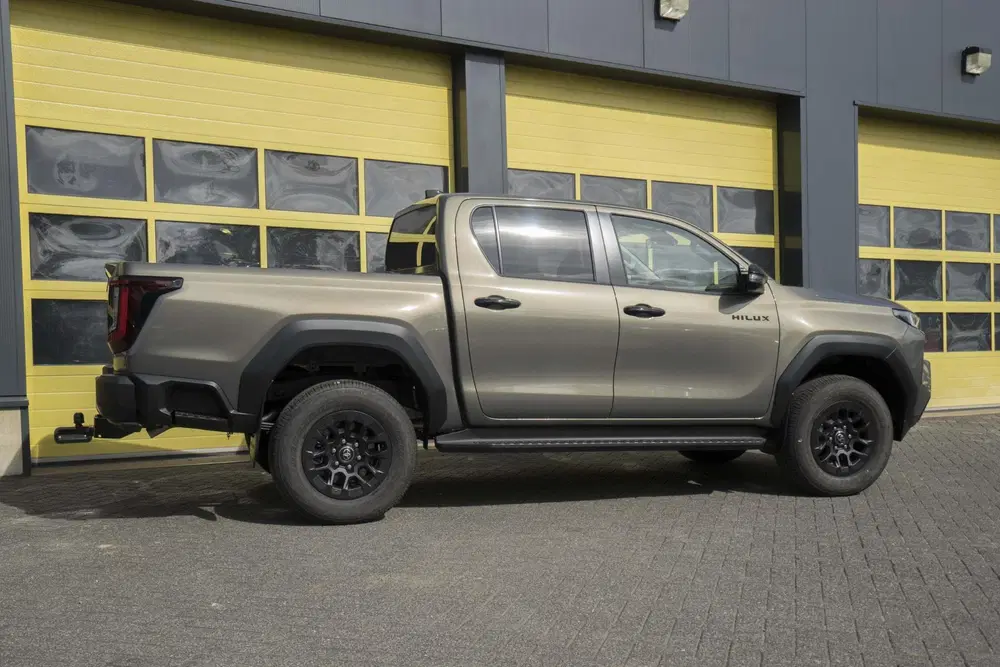 Toyota Hilux 2.8 D-4D MHEV Double Cab Auto 4WD Comfort uit 2026, foto 3