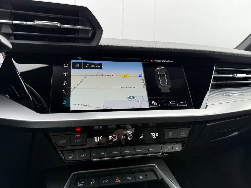 Audi A3 45 TFSI e 245pk S edition Competition uit 2021, foto 12