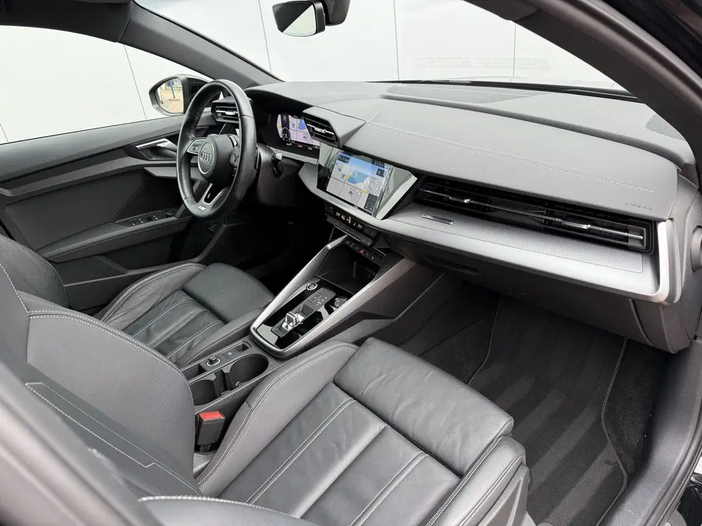 Audi A3 45 TFSI e 245pk S edition Competition uit 2021, foto 14