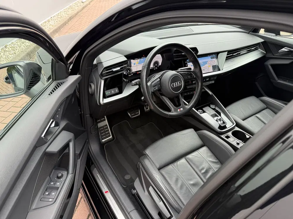 Audi A3 45 TFSI e 245pk S edition Competition uit 2021, foto 5