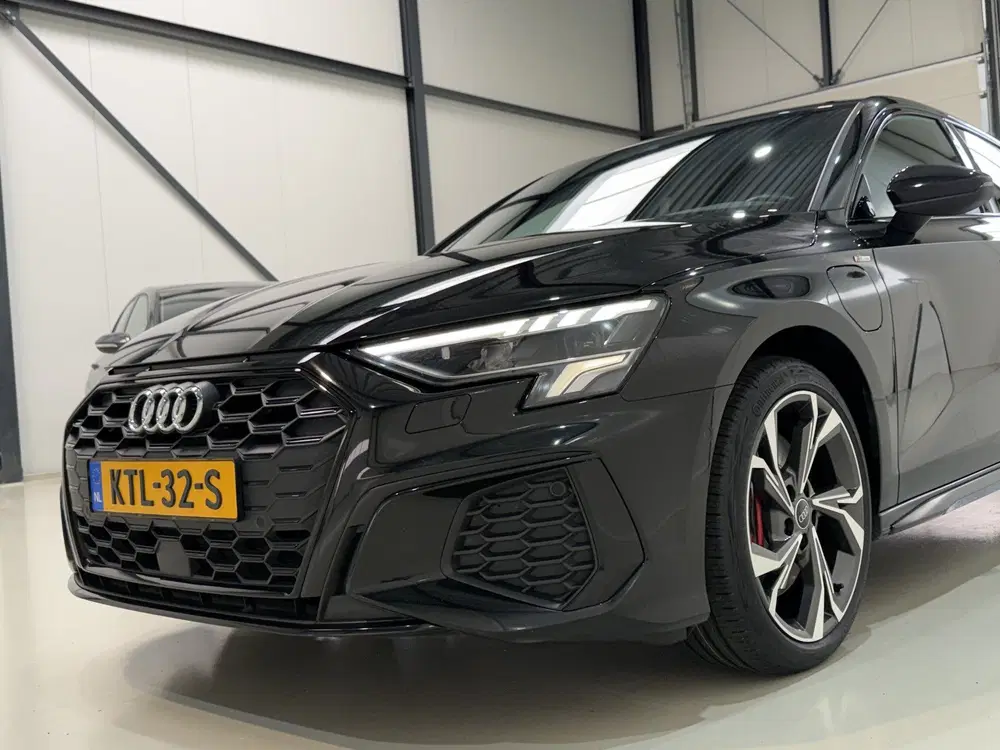 Audi A3 45 TFSI e 245pk S edition Competition uit 2021, foto 8