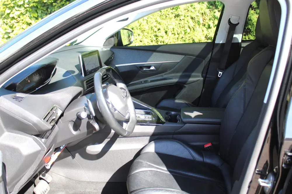 Peugeot 5008 1.2 PureTech Blue Lease Premium Avantage uit 2020, foto 10