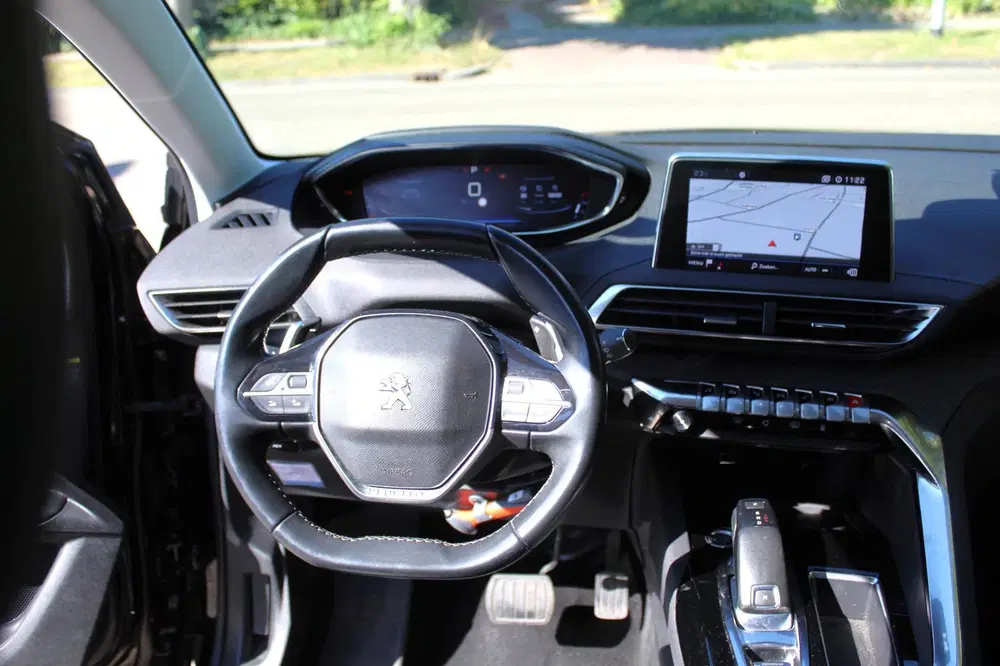 Peugeot 5008 1.2 PureTech Blue Lease Premium Avantage uit 2020, foto 11