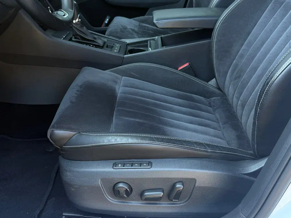 Skoda Superb 1.4 TSI iV Sportline Pano uit 2021, foto 15