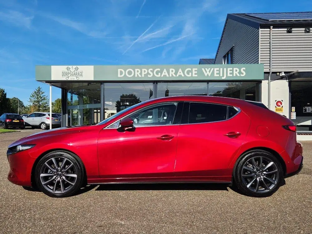 Mazda 3 2.0 Skyactiv G Luxury uit 2019, foto 6