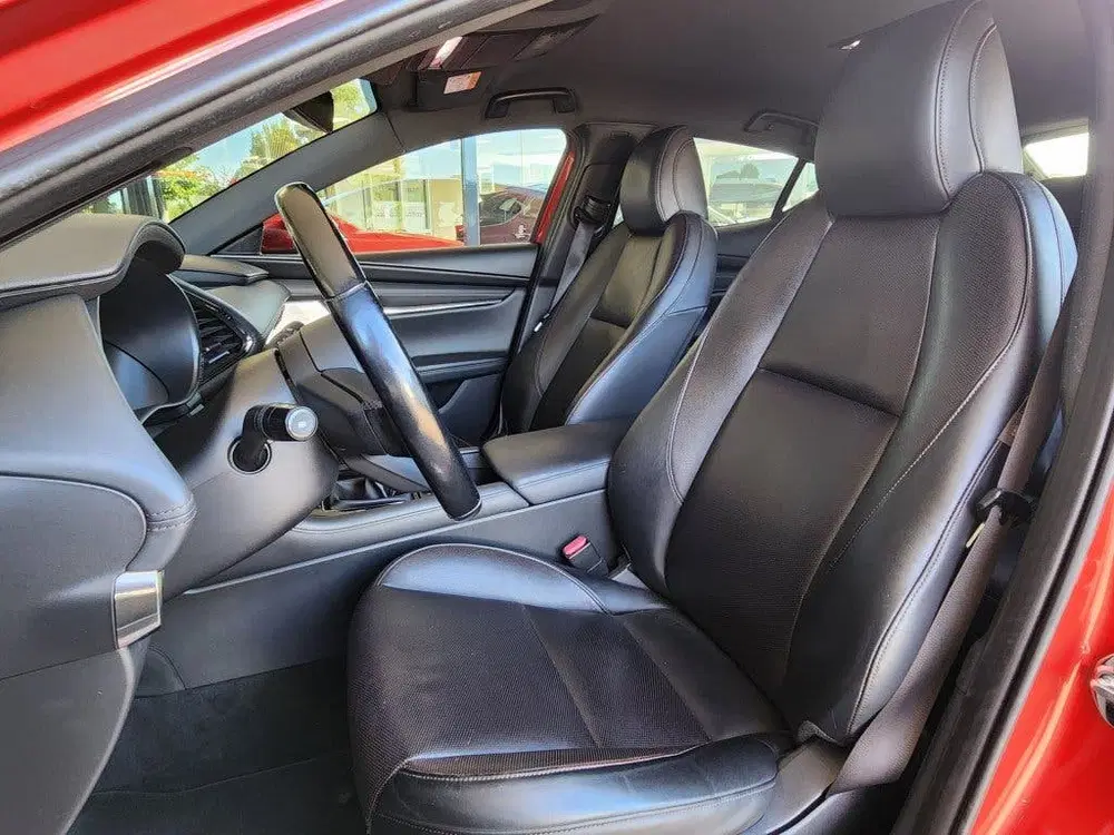 Mazda 3 2.0 Skyactiv G Luxury uit 2019, foto 7