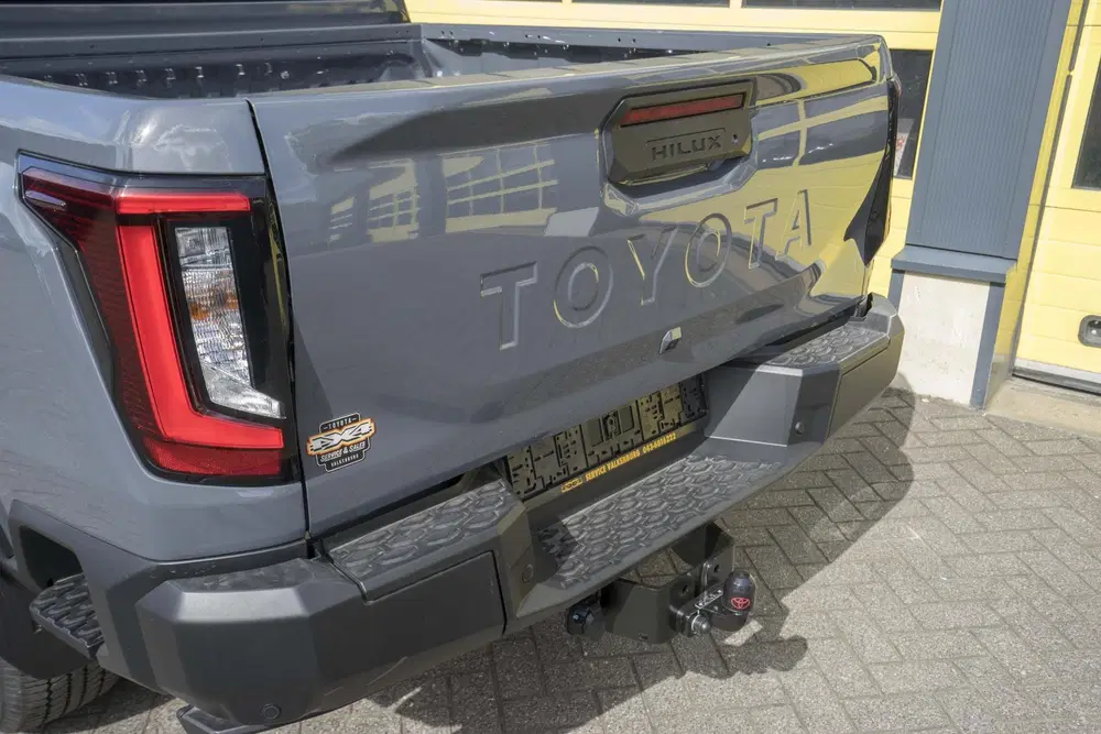 Toyota Hilux 2.8 D-4D MHEV Double Cab Auto 4WD Comfort uit 2026, foto 10