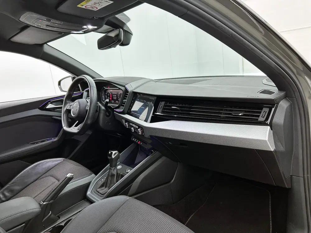 Audi A1 30 TFSI Edition One Automaat uit 2019, foto 13