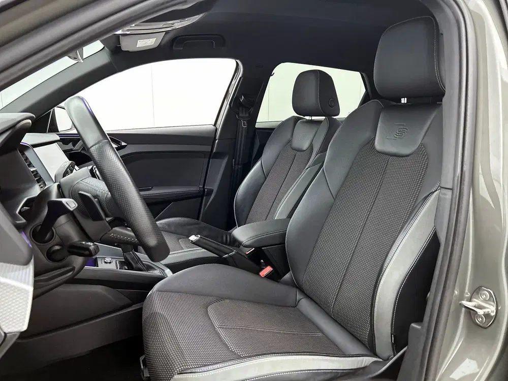 Audi A1 30 TFSI Edition One Automaat uit 2019, foto 4