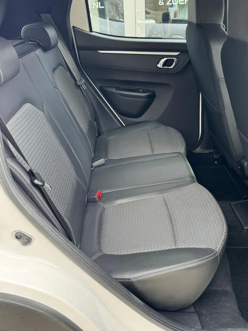 Dacia Spring Comfort Plus 27 kWh SOH 93% CCS uit 2022, foto 14
