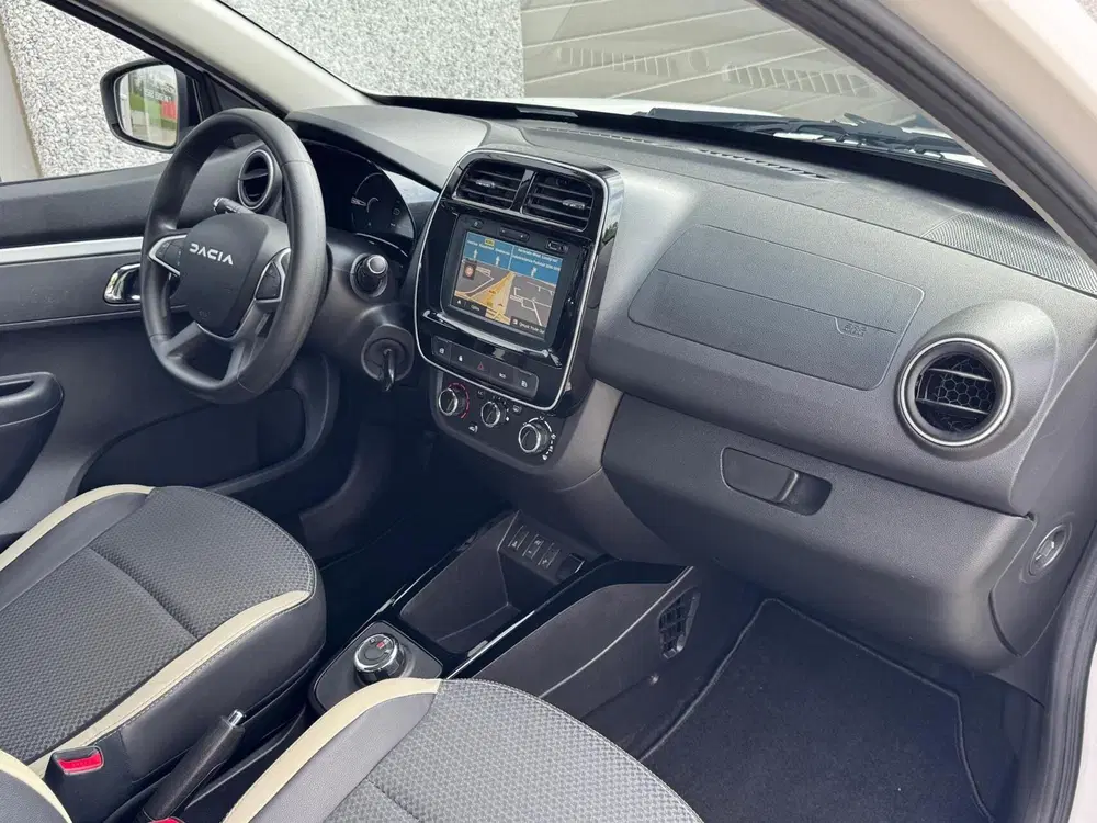 Dacia Spring Comfort Plus 27 kWh SOH 93% CCS uit 2022, foto 9