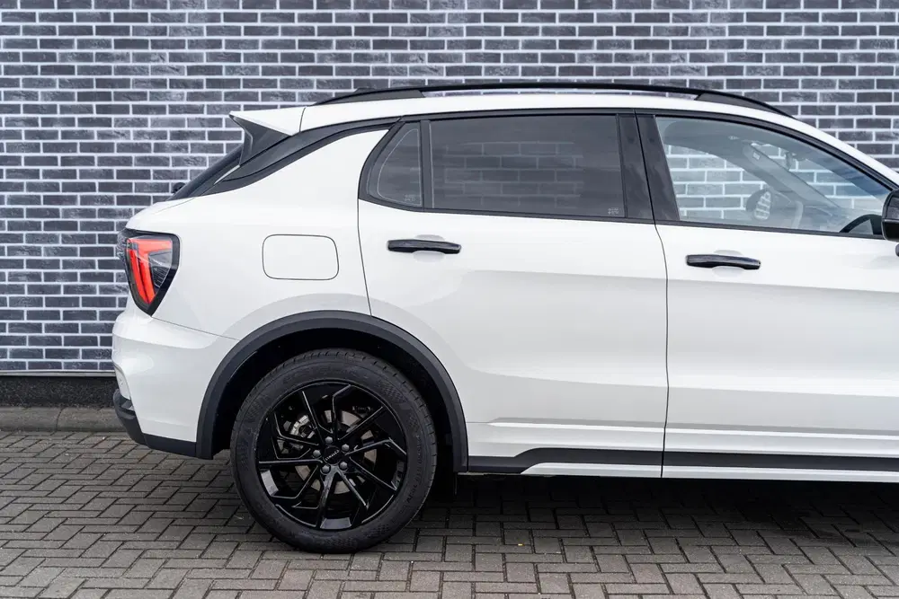 Lynk & Co 01 1.5 Plug-in Hybrid Core uit 2025, foto 10