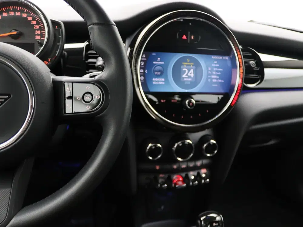 Mini Cooper Cooper Classic + Balance Pack + PDC Achter uit 2024, foto 14