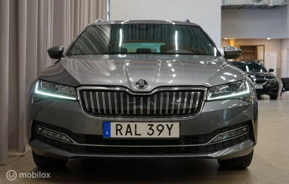 Skoda Superb 1.4 TSI iV L&K uit 2023, foto 6