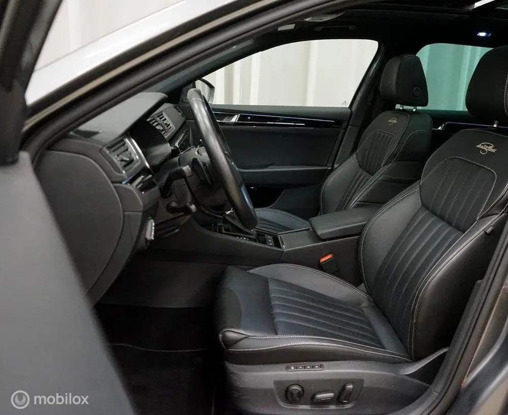 Skoda Superb 1.4 TSI iV L&K uit 2023, foto 7