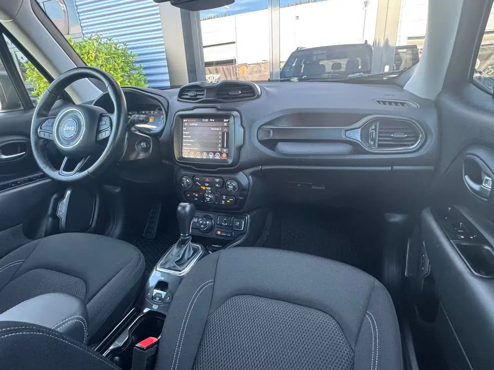 Jeep Renegade 4xe 240 Plug-in Hybrid Electric S AUTOMAAT uit 2022, foto 2
