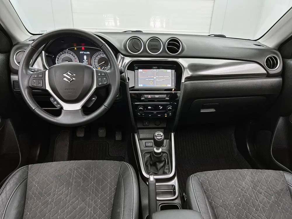 Suzuki Vitara 1.4 Boosterjet Style Smart Hybrid uit 2024, foto 5