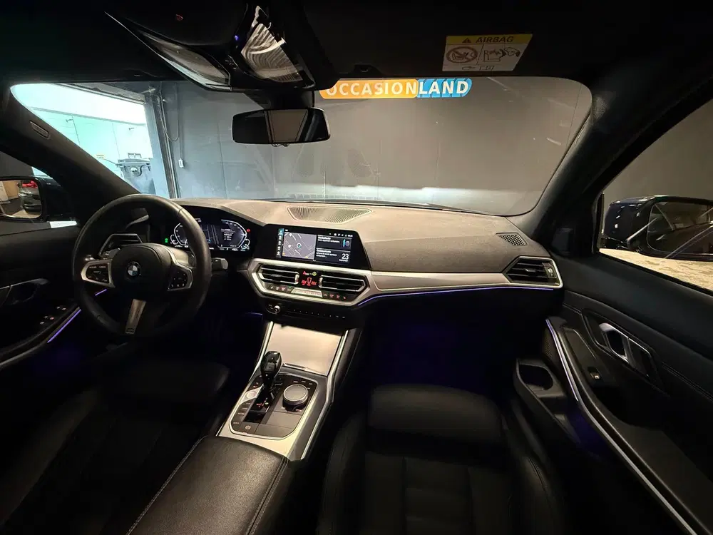 BMW 3-serie 330e eDrive Edition M-Sport uit 2020, foto 12