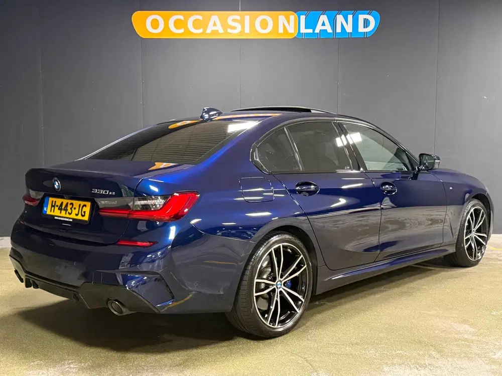 BMW 3-serie 330e eDrive Edition M-Sport uit 2020, foto 2