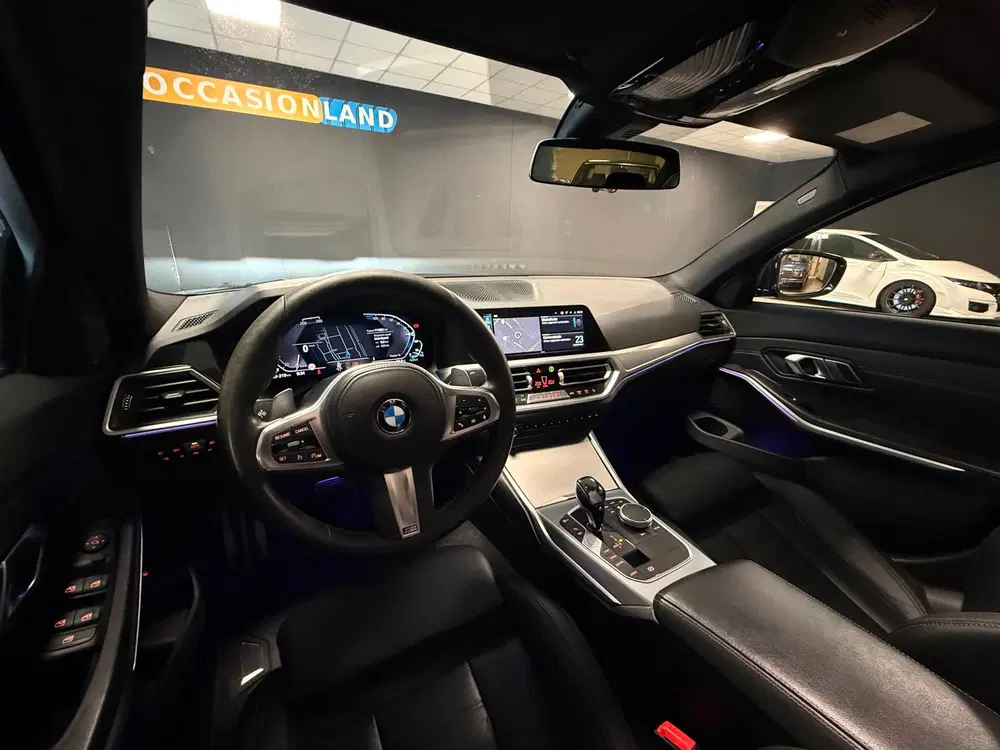BMW 3-serie 330e eDrive Edition M-Sport uit 2020, foto 9