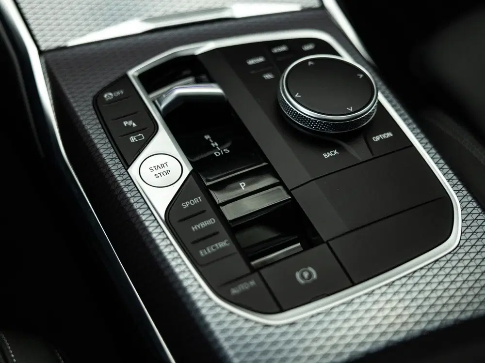 BMW 3-serie 330e uit 2026, foto 15
