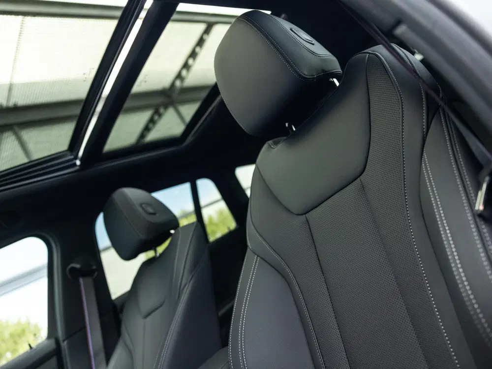 BMW 3-serie 330e uit 2026, foto 9