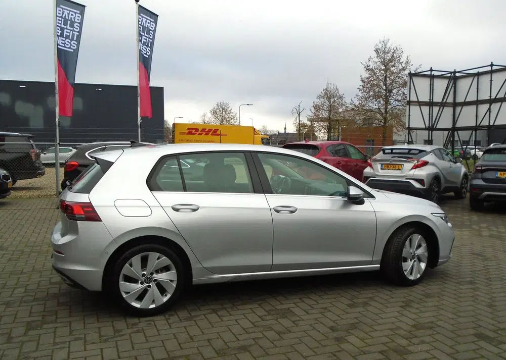 Volkswagen Golf 1.5 TSI Style uit 2023, foto 9