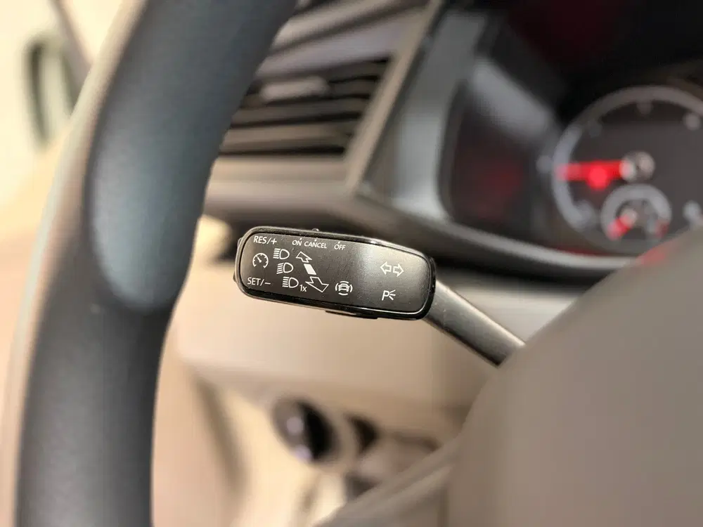 Volkswagen Transporter 26 L1H1 2.0TDi uit 2021, foto 9
