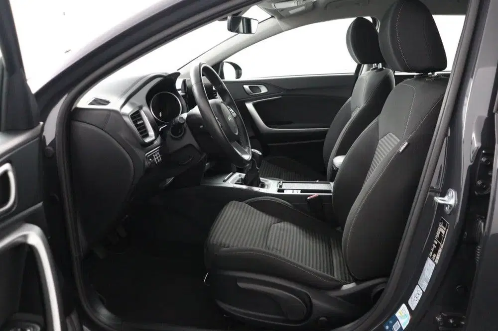 Kia Ceed 1.5 T-GDi DynamicLine (bj 2023) uit 2023, foto 4