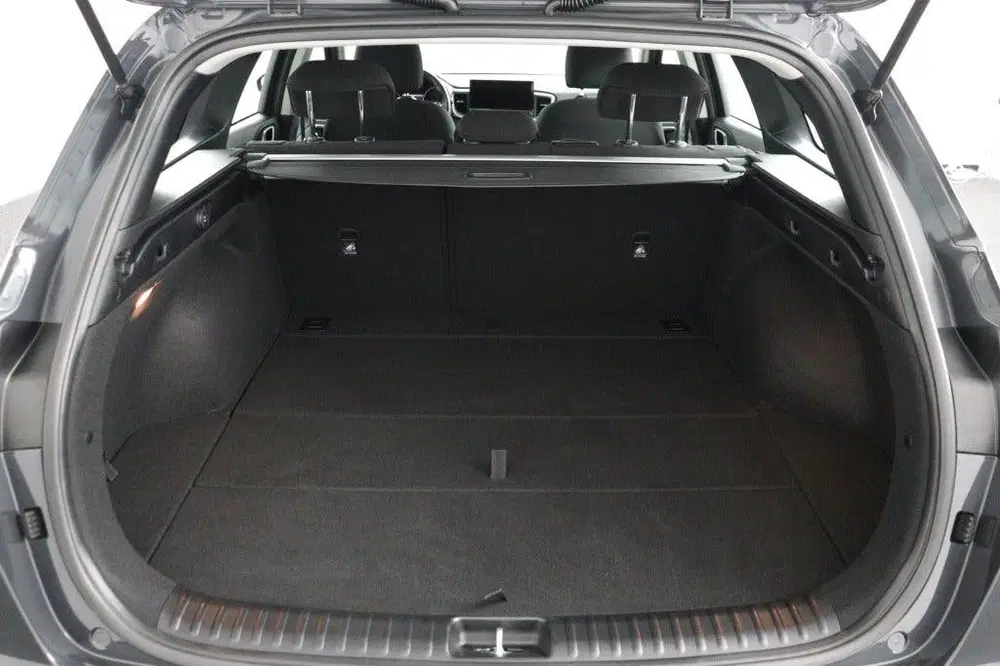 Kia Ceed 1.5 T-GDi DynamicLine (bj 2023) uit 2023, foto 7