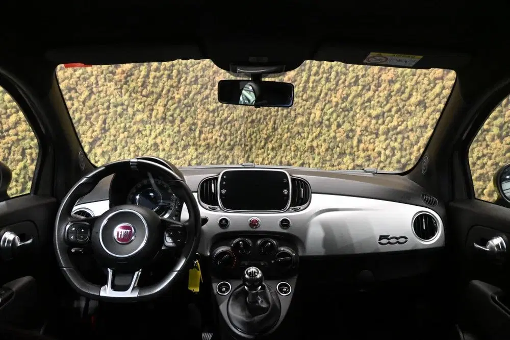 Fiat 500 1.0 Hybrid Sport uit 2021, foto 13