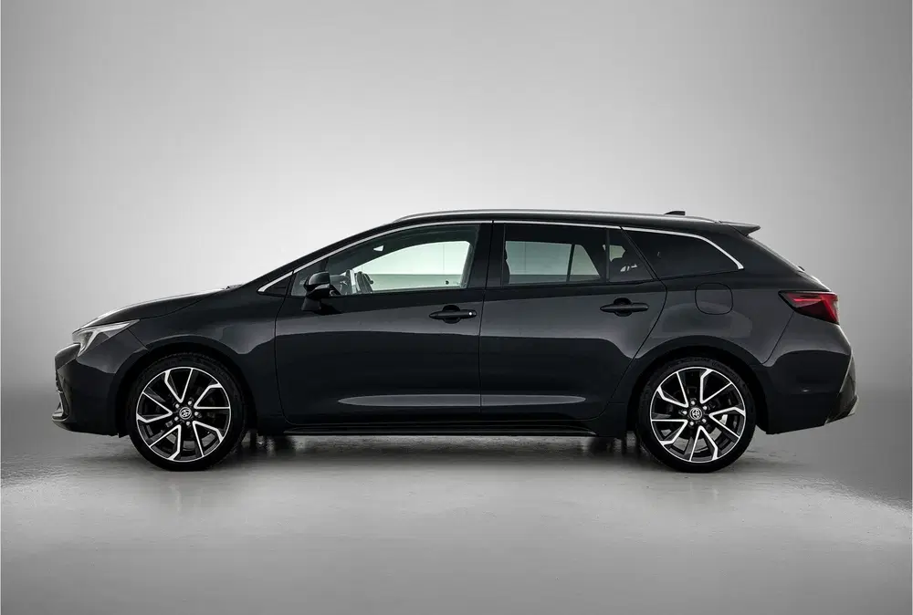 Toyota Corolla Hybrid 200 Executive uit 2023, foto 3